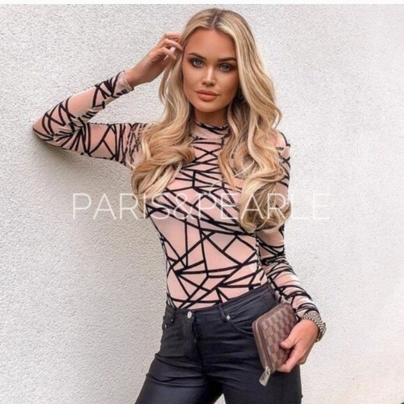 Abstract bodysuit - Picture 3 of 3